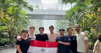 Estudiantes de secundaria representan a Paraguay en competencia
global de robótica que reúne a jóvenes de más de 190 países